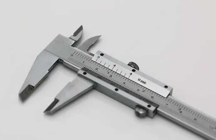 Calipers are instruments used for obtaining precise measurements that can not be measured by rulers.